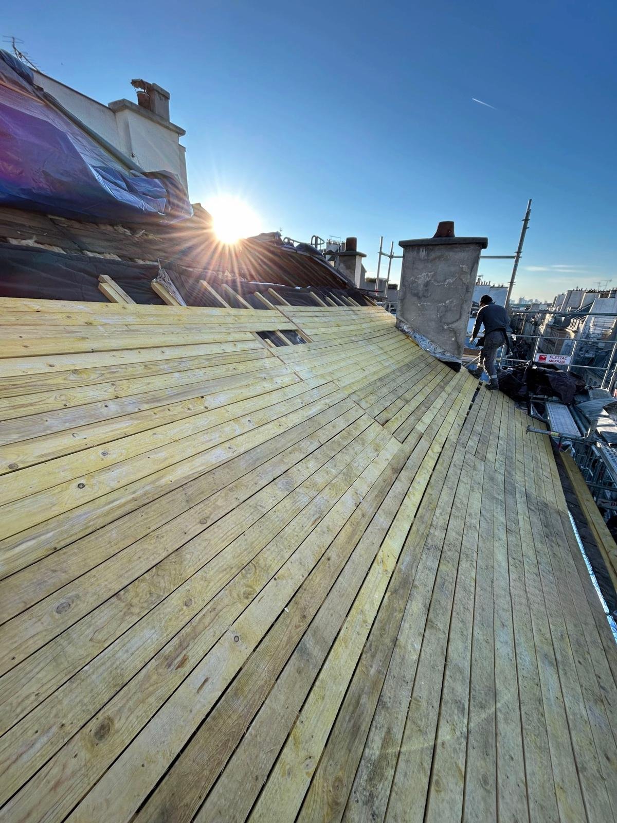 Rénovation charpente et voligeage toiture parisienne